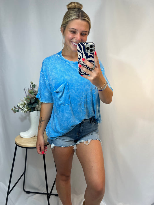 slouchy oversized tee with front pocket, women’s relaxed cotton t-shirt with pocket