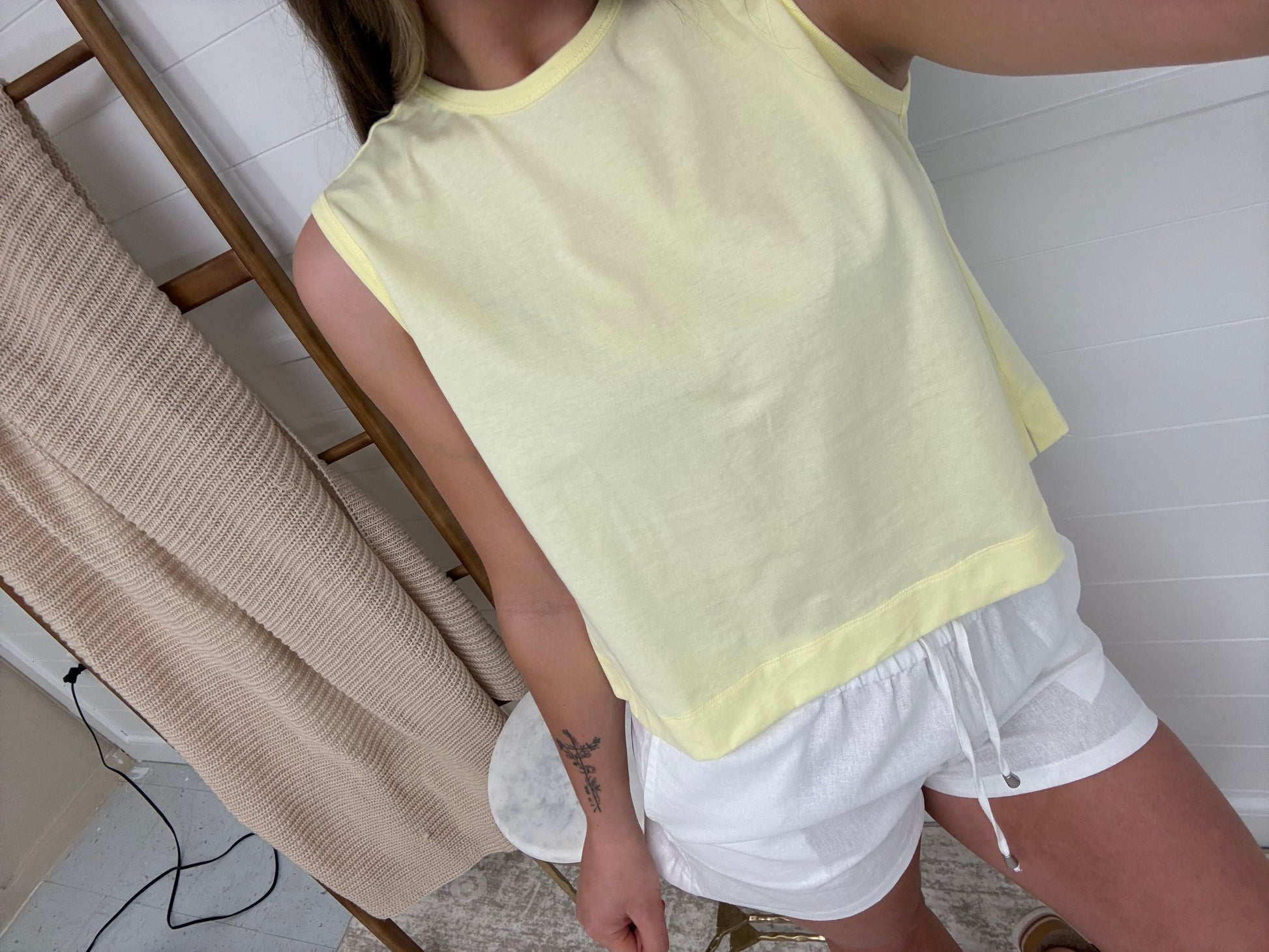 women’s white shorts outfit, breathable linen shorts with relaxed fit and drawstring