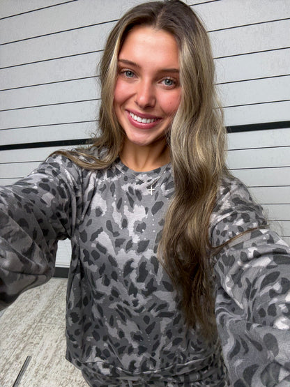 The Sloane Pullover - 1 LEFT!