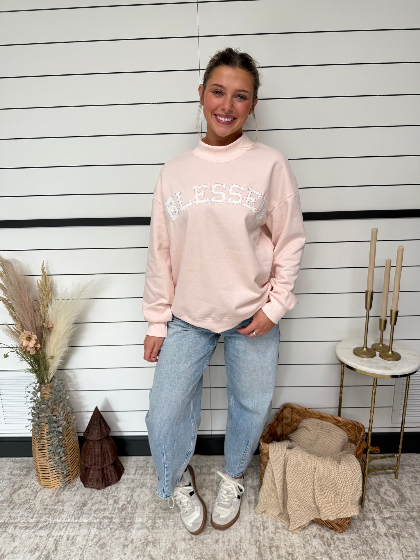 The Blakely Mock Neck Sweatshirt - 1 LEFT!