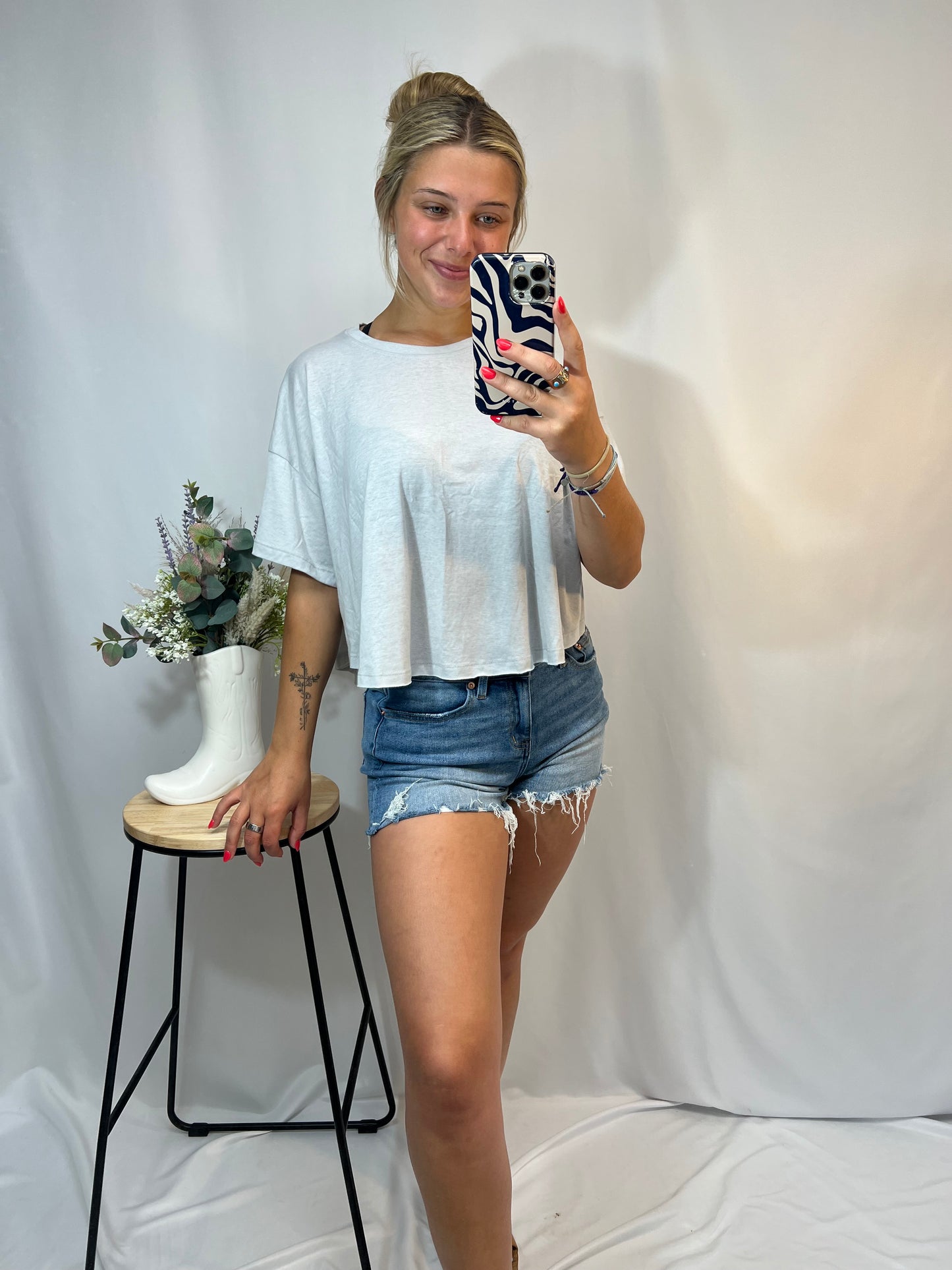 oversized casual tee, women’s relaxed fit soft cotton t-shirt