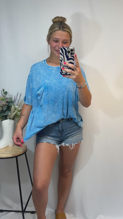 slouchy oversized tee with front pocket, women’s relaxed cotton t-shirt with pocket